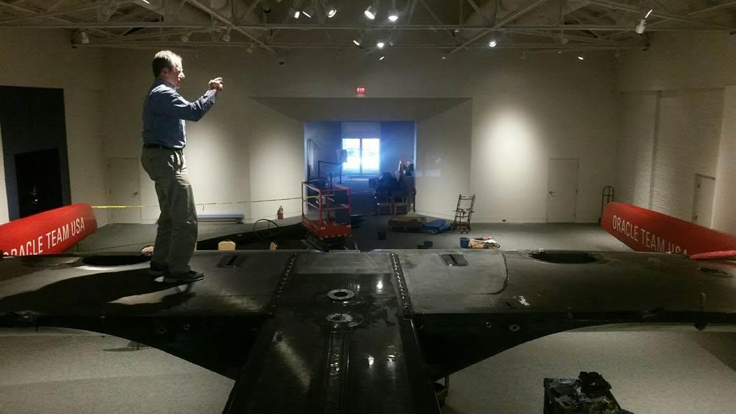 AC72 Winner America's Cup - mast step on crossbeam