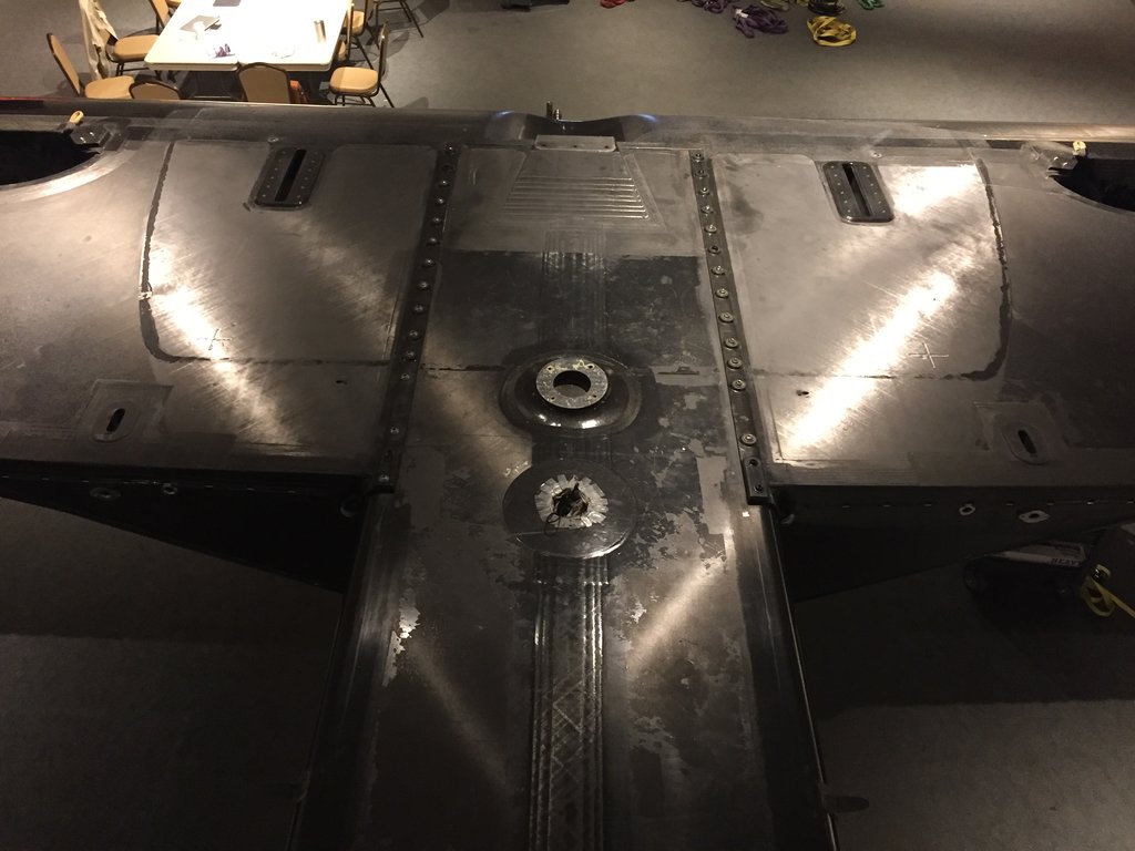 AC72 Winner America's Cup mast step - 2 positions